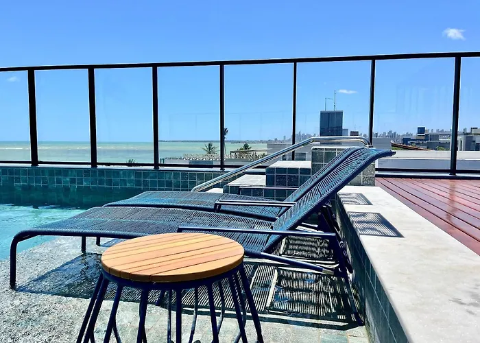 Hyde Park Loft - By Living